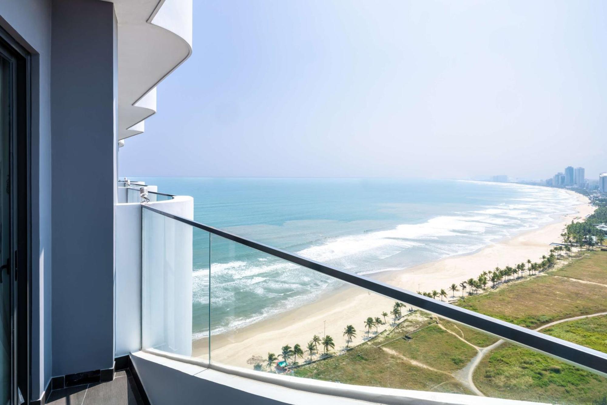 Hilton Garden Inn דה נאנג מראה חיצוני תמונה
